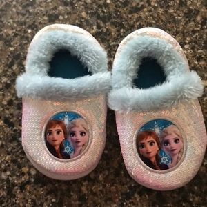 Frozen 2 slippers